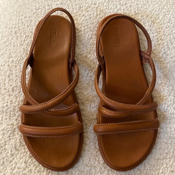 Olukai Tiare leather strappy sandal in Fox - Picture 2 of 15